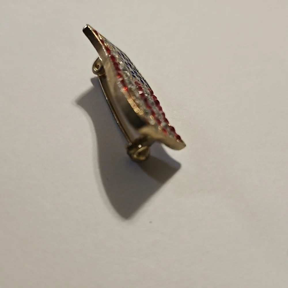 Vintage Rhinestone USA American Flag July 4 Patriotic GoldTone Brooch Pin - Picture 13 of 14